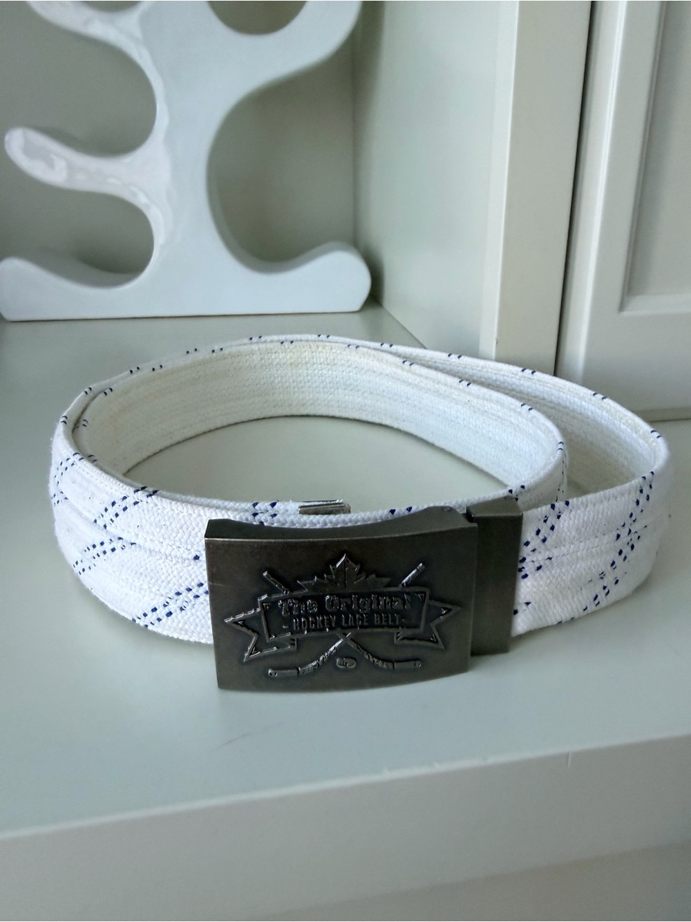 HOWIES ORIGINAL Hockey Men’s Lace Belt White Like New